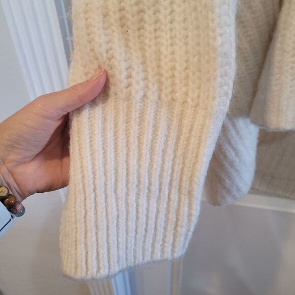 **SOLD**  - Picture 12 of 16